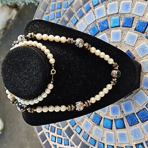 Faux Pearl Lucite Flowered Black Beads Necklace